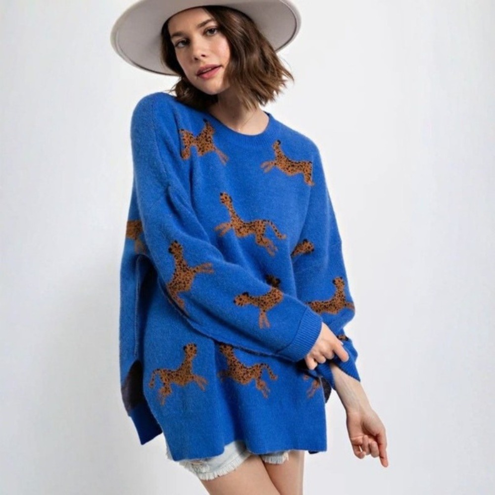 Easel Blue Cheetah Sweater Oversized Fuzzy Knit Size Medium